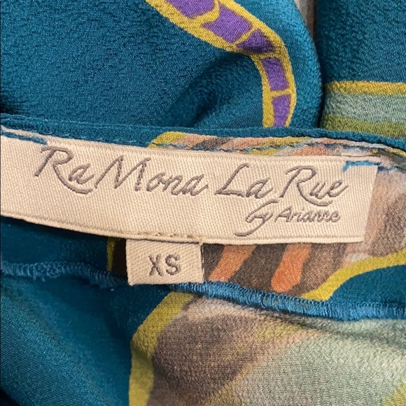 Ramona La Rue by Arianne Dragonfly Print Blouse - Picture 5 of 6